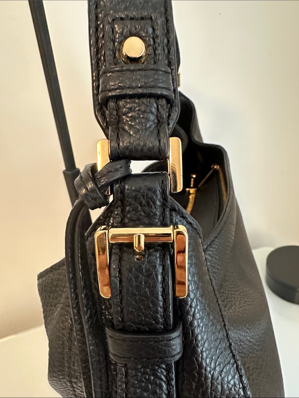 Michael Kors Genuine Leather Large Hobo Shoulder Bag Black Gold Tone EUC - Picture 15 of 16